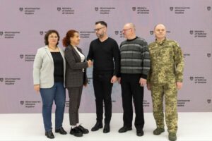 Міноборони розвиватиме такмед та реабілітацію поранених з провідними громадськими організаціями photo 3 2024 02 13 18 20 18 300x200 - Міноборони розвиватиме такмед та реабілітацію поранених з провідними громадськими організаціями