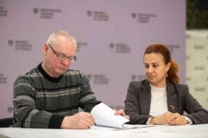 Міноборони розвиватиме такмед та реабілітацію поранених з провідними громадськими організаціями photo 6 2024 02 13 18 20 18 300x200 - Міноборони розвиватиме такмед та реабілітацію поранених з провідними громадськими організаціями